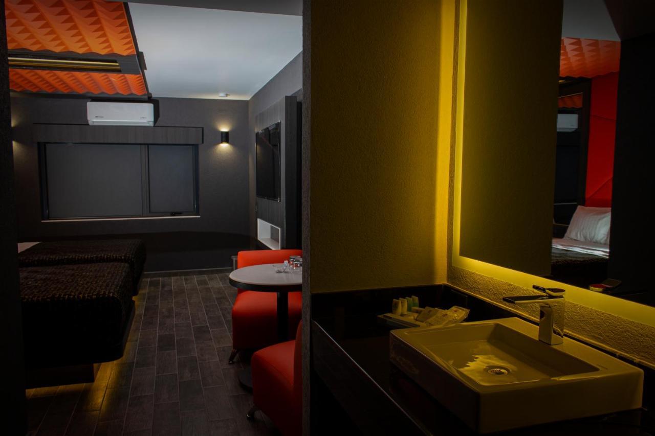 Hotel Passion Secrets Villas And Suites Toluca Extérieur photo
